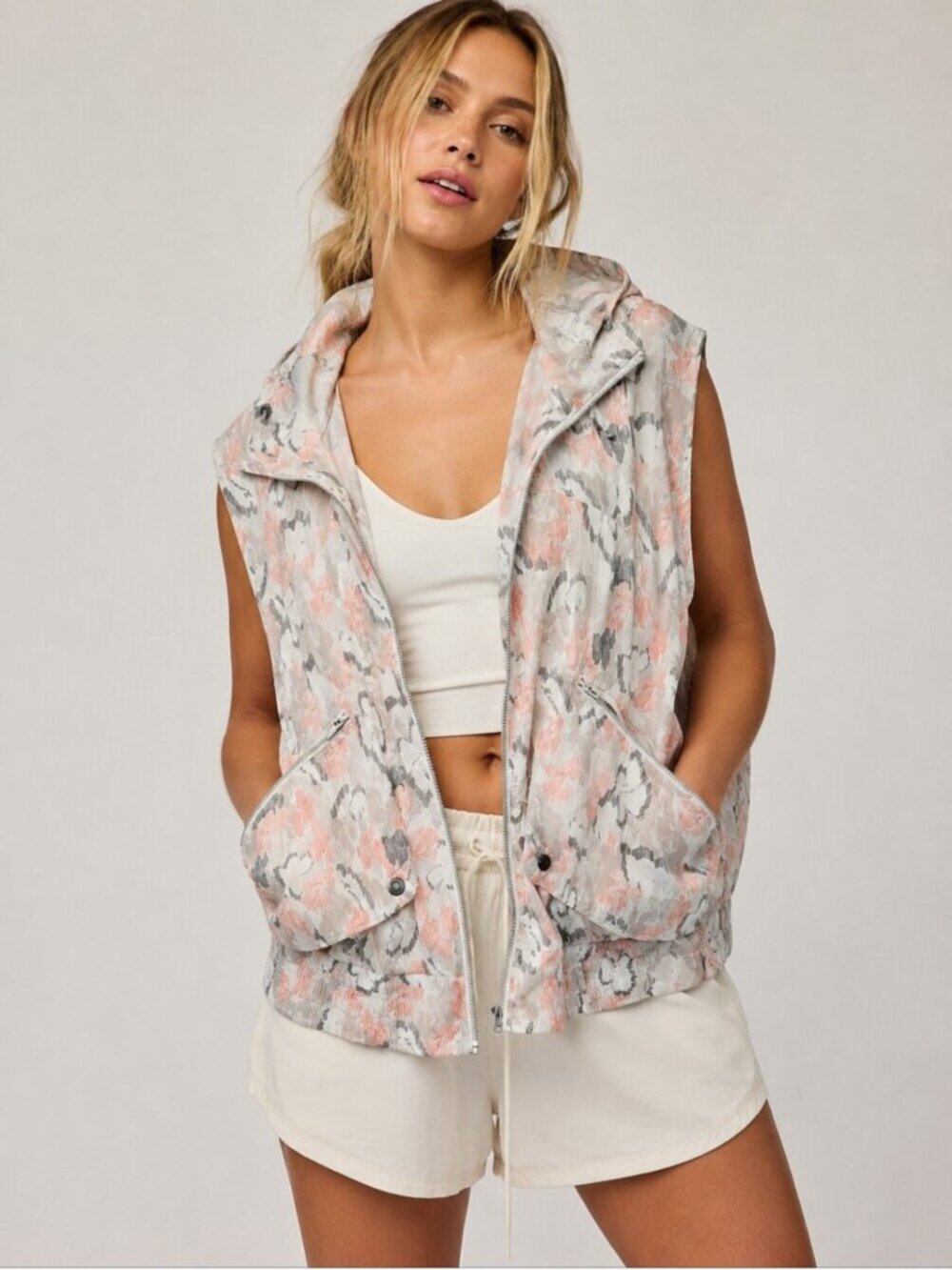 Free People Cream Floral Utility Hiking Hooded Vest M Gorpcore Granola Mesh NWT